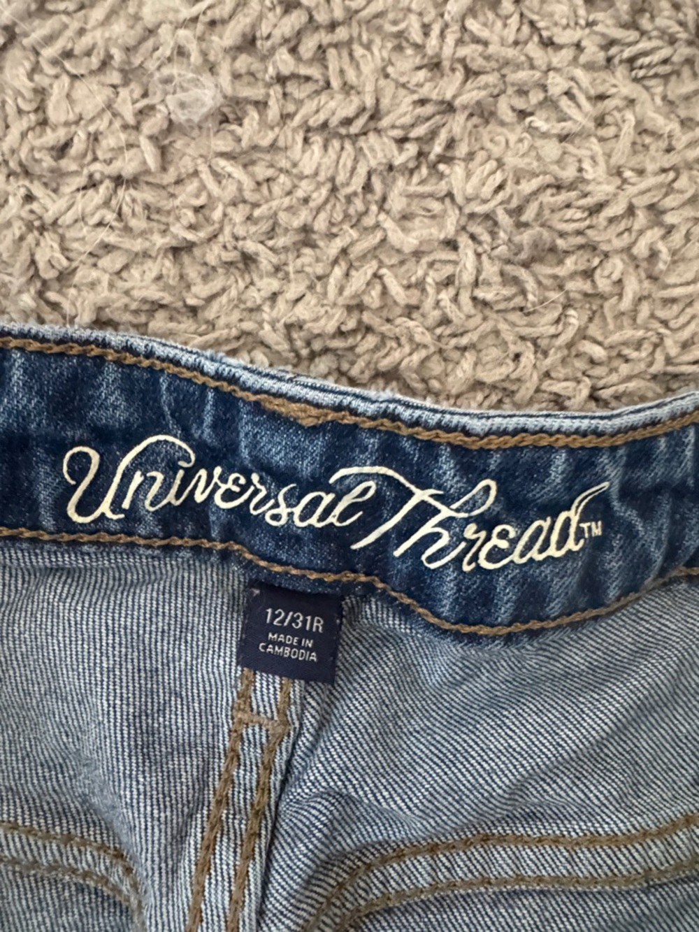 Universal Thread Medium Blue Frayed Denim Shorts / BB15 - Picture 3 of 4